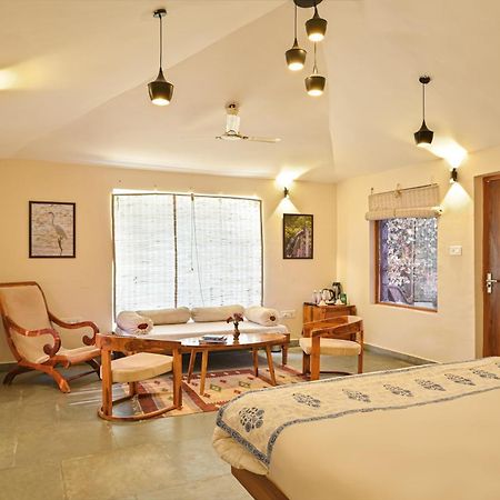 Отель Clarks Safari Jawai Jawai Bandh Экстерьер фото