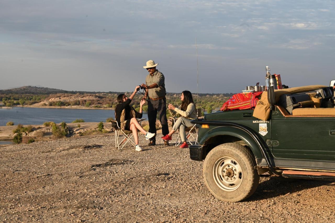 Отель Clarks Safari Jawai Jawai Bandh Экстерьер фото