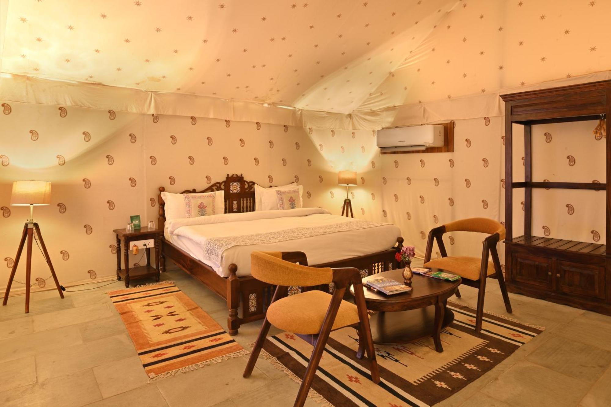 Отель Clarks Safari Jawai Jawai Bandh Экстерьер фото